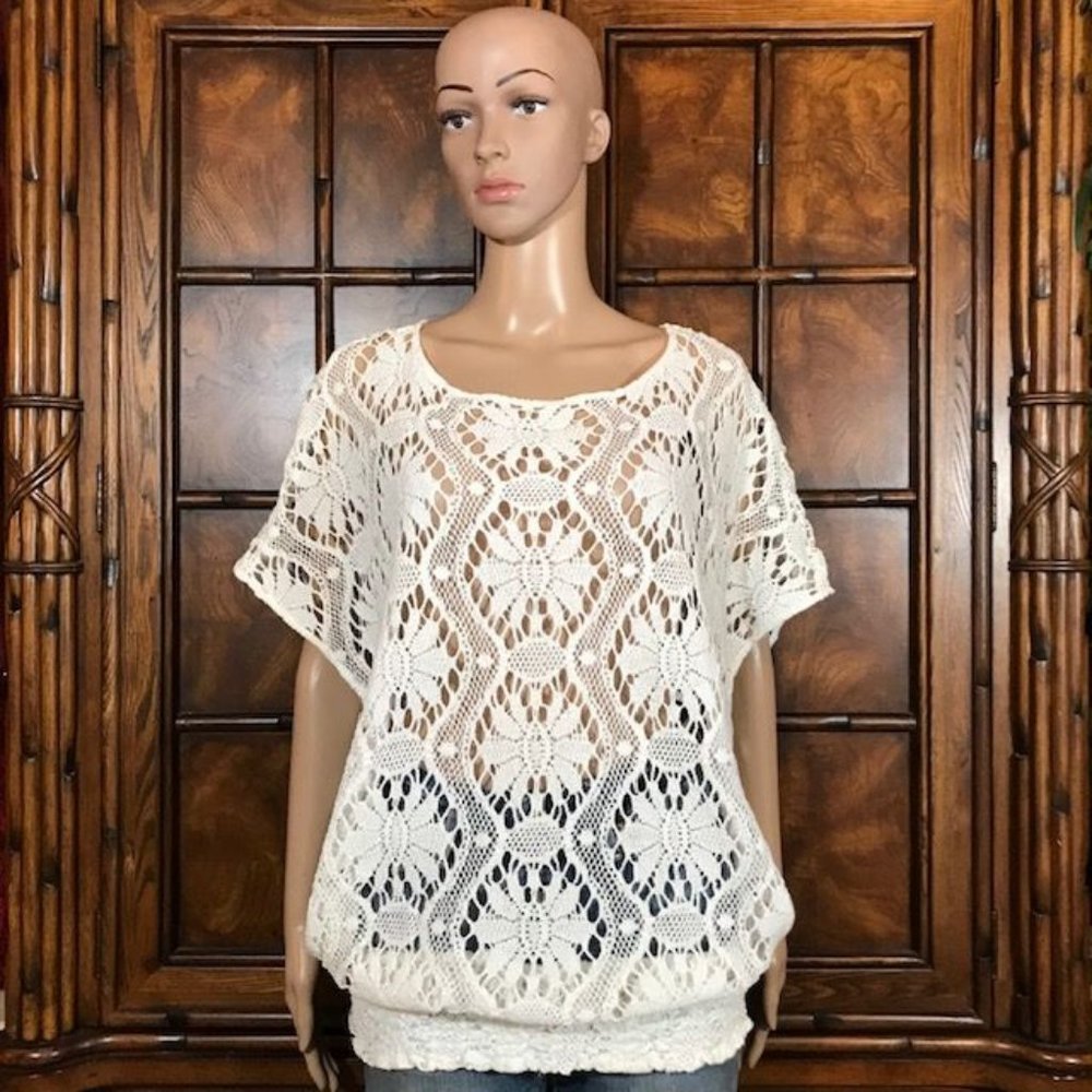 Trina Turk Ivory Crochet Open Side Banded Topper